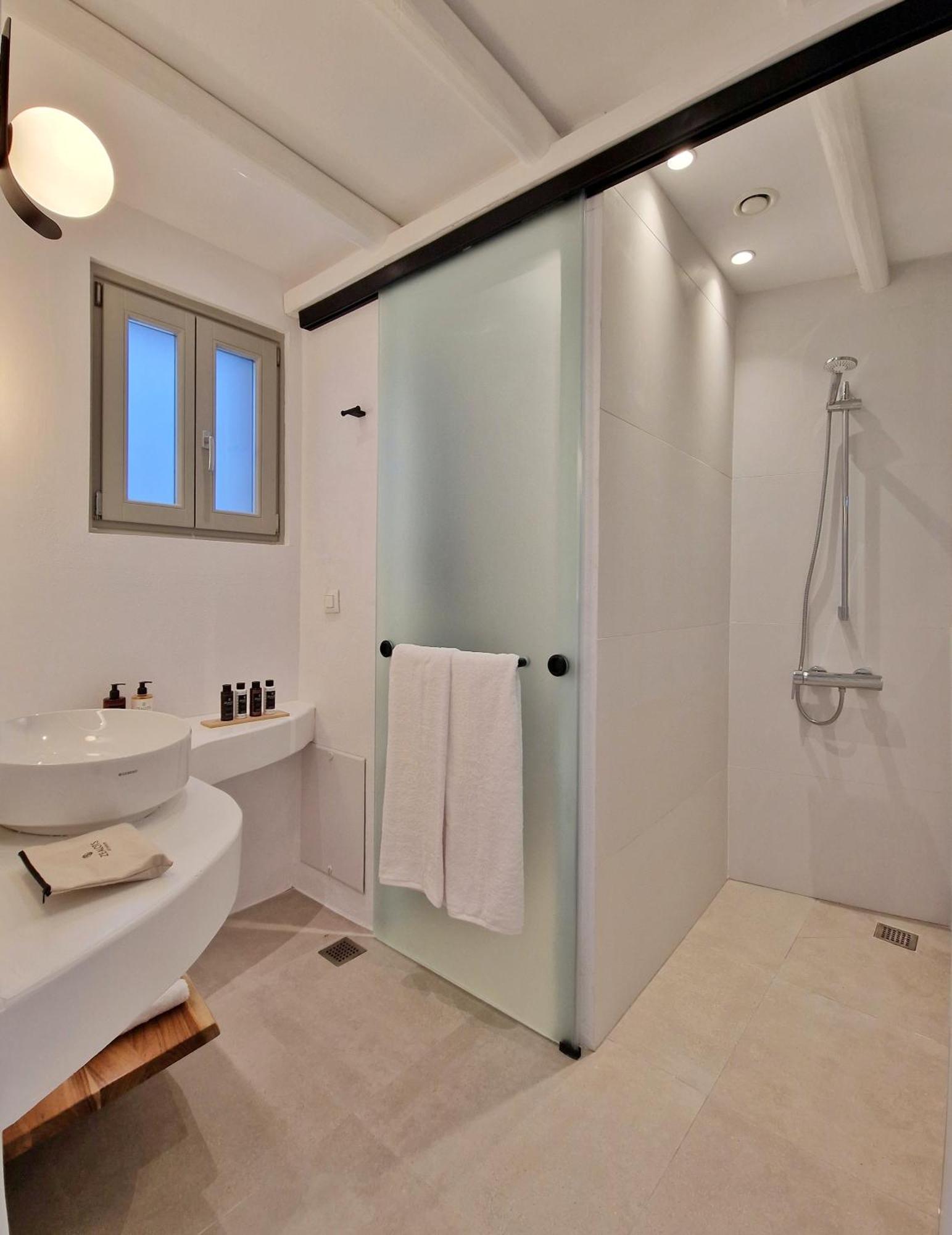 Agada Folegandros Suites & Villas Áno Meriá Exterior foto